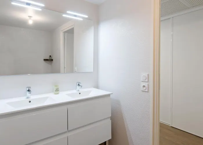 Appartement Grande Terrasse - Vue - Parking - Bk